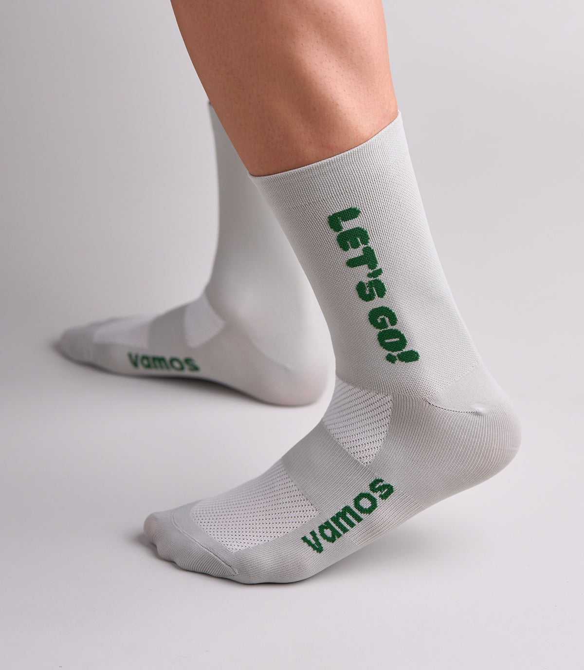 BOOST (LIGHT GRAY) NEXUS SOCKS