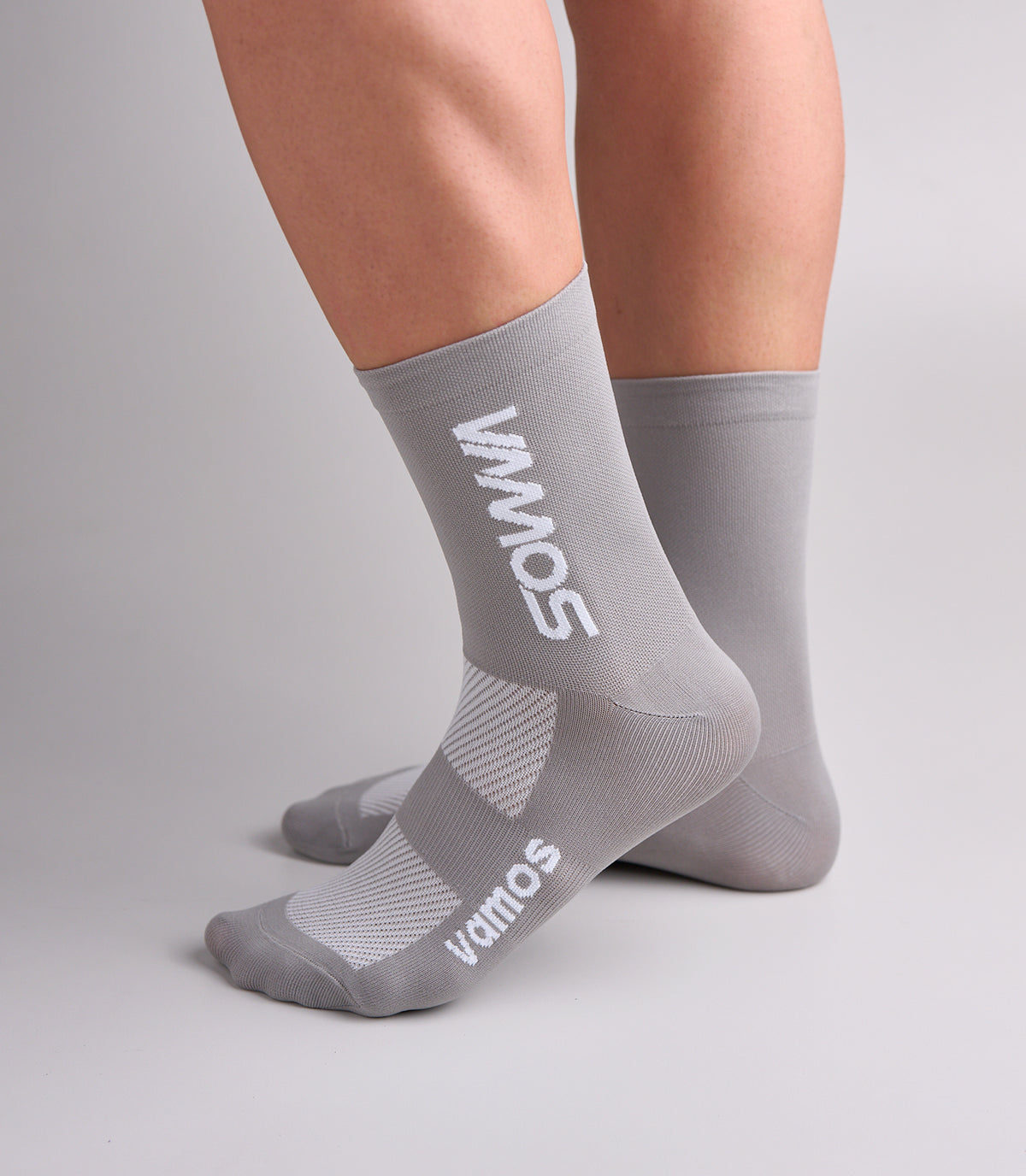 FUTURO (DARK GRAY) NEXUS SOCKS