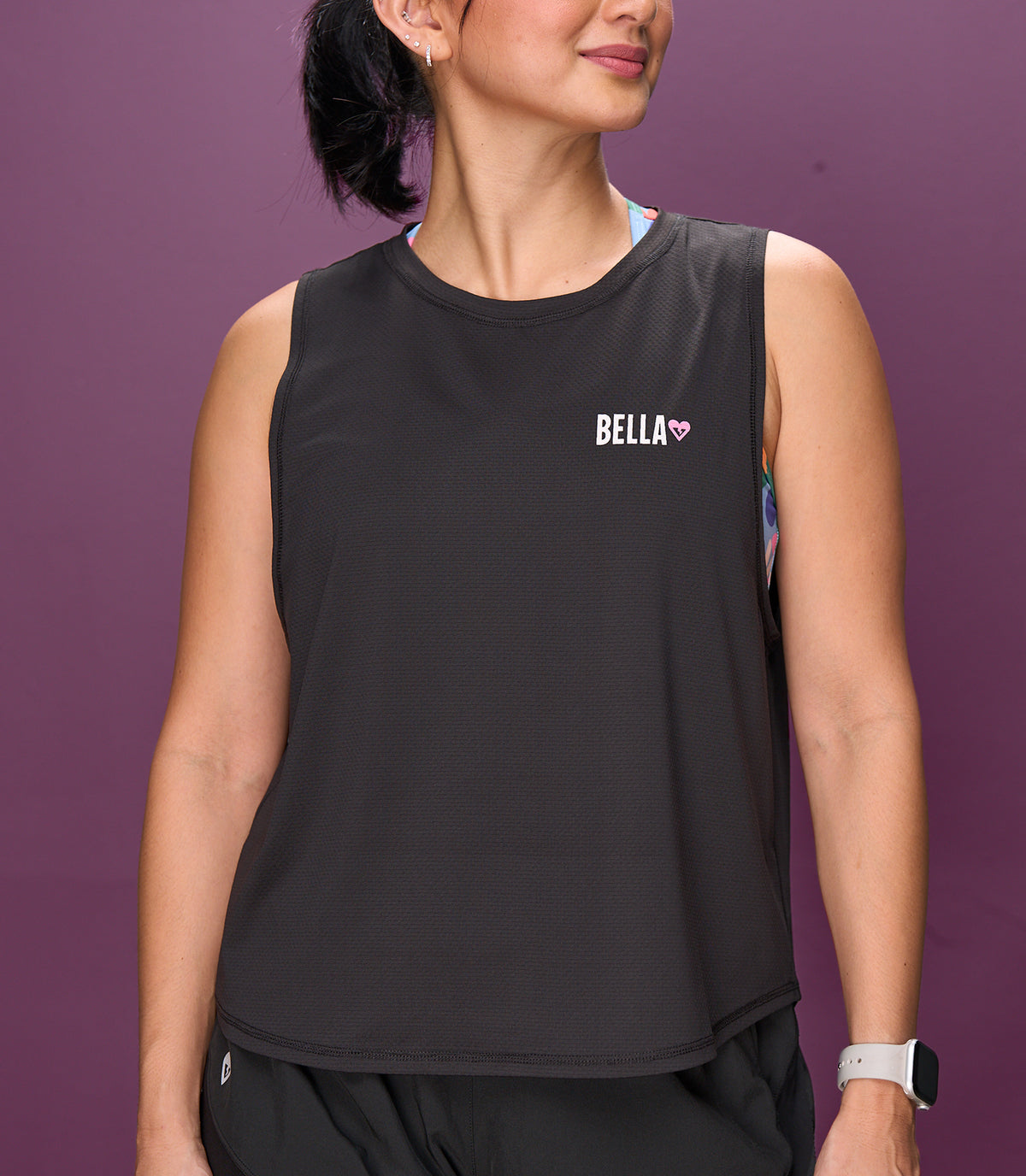 HELENA (BLACK BELLA MUSCLE TEE)