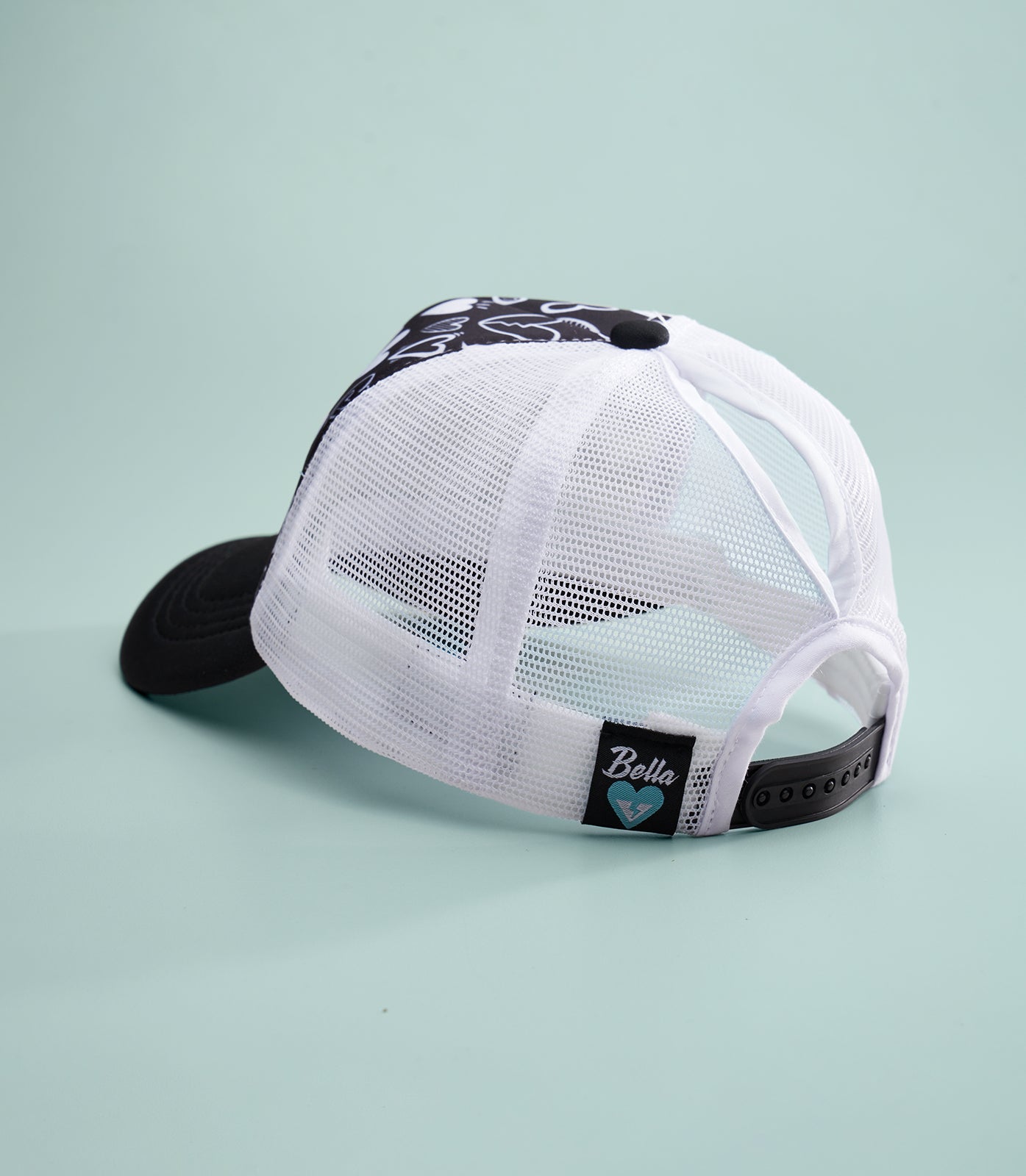 LIBI (BLACK/WHITE)