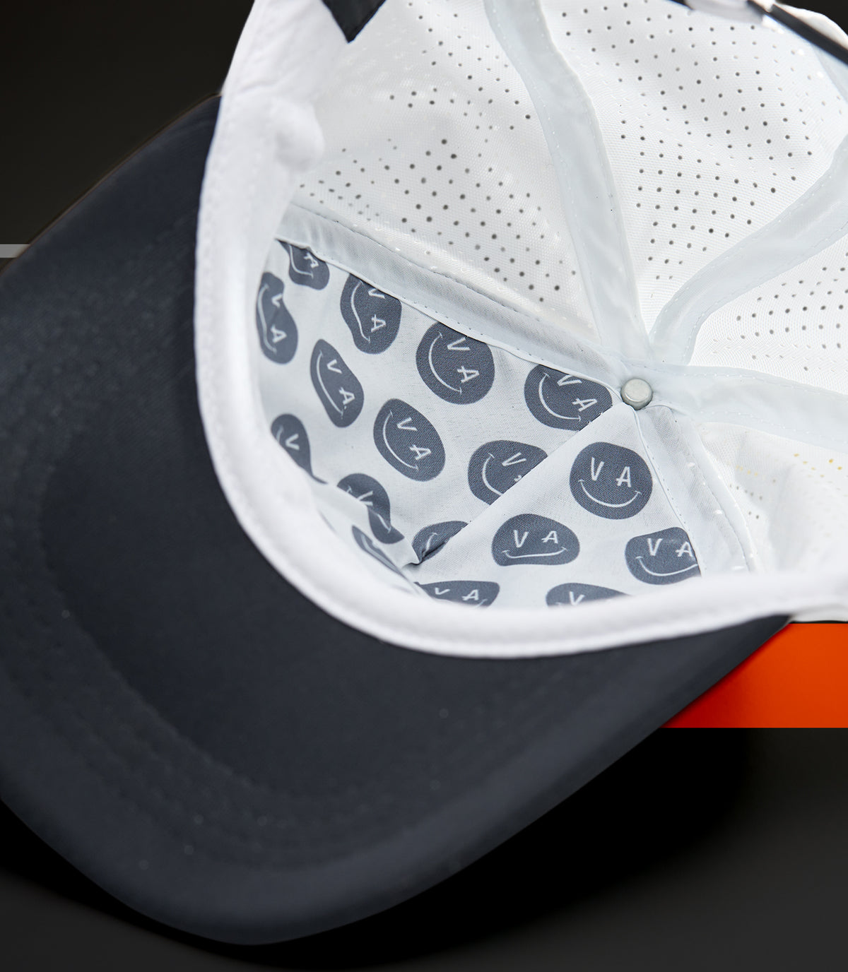 LOMO PERF+ VAMOS TRUCKER CAP (BLACK)