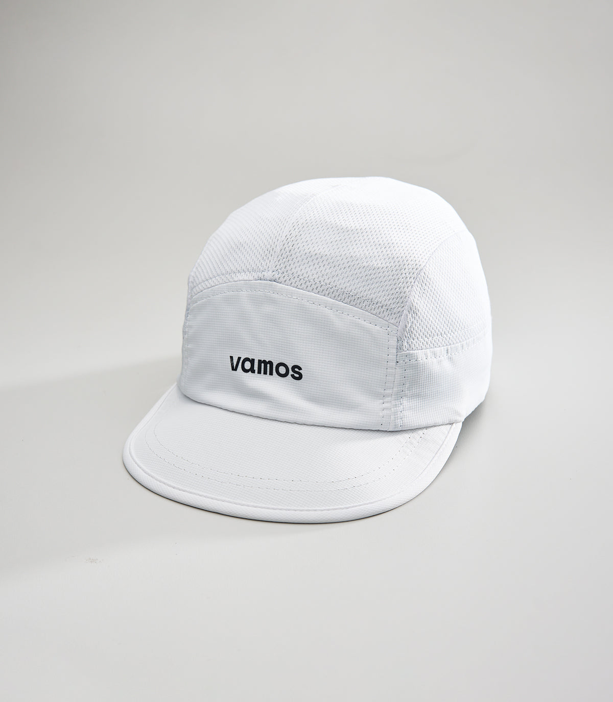 PAULA (WHITE) FEATHR CAP