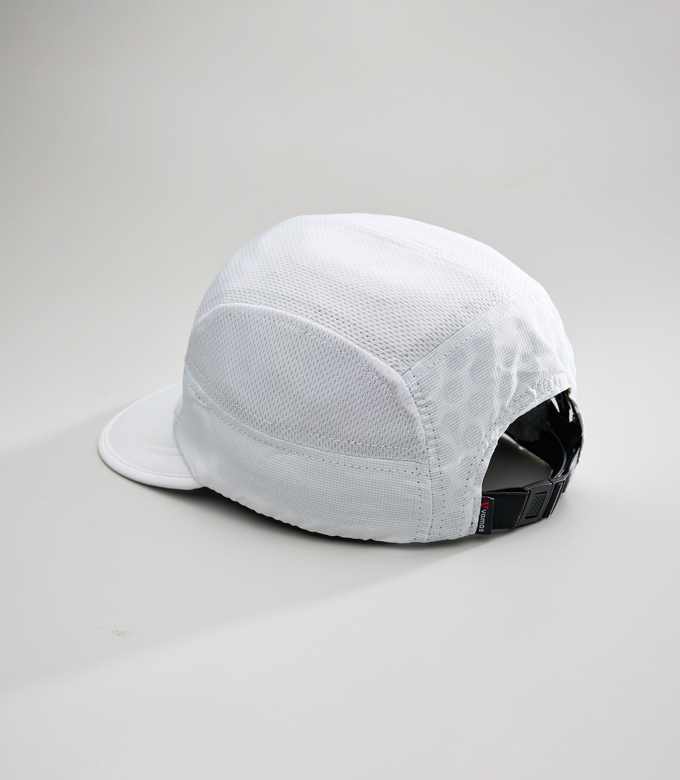 PAULA (WHITE) FEATHR CAP