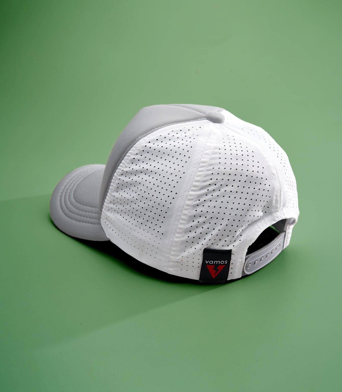 POLAR PERF+ TRUCKER (WHITE/GRAY)