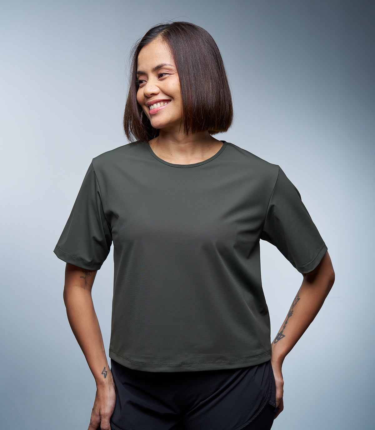 RILEY (OLIVE) ERRDAY TEE