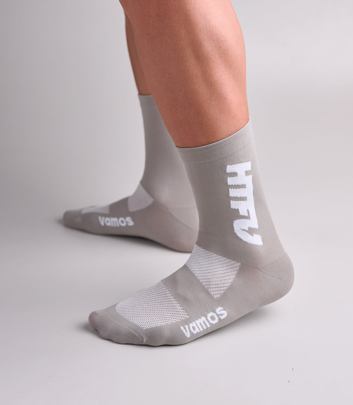 THUNDER (DARK GRAY) NEXUS SOCKS