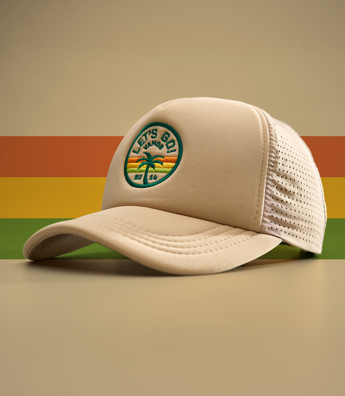TROPICAL PERF+ VAMOS TRUCKER CAP (BEIGE)
