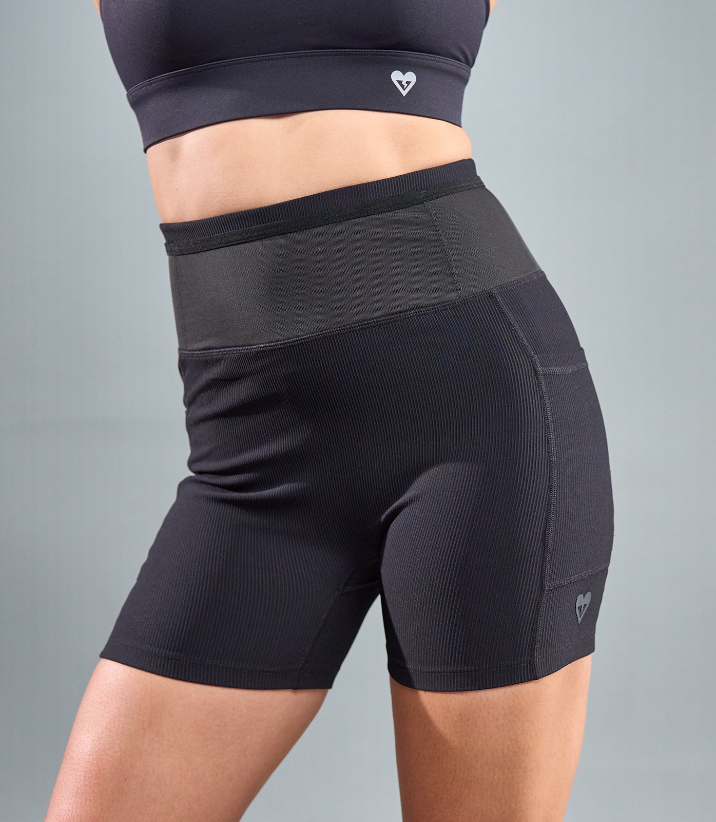 BELLA ENDURANCE SHORTS (BLACK)