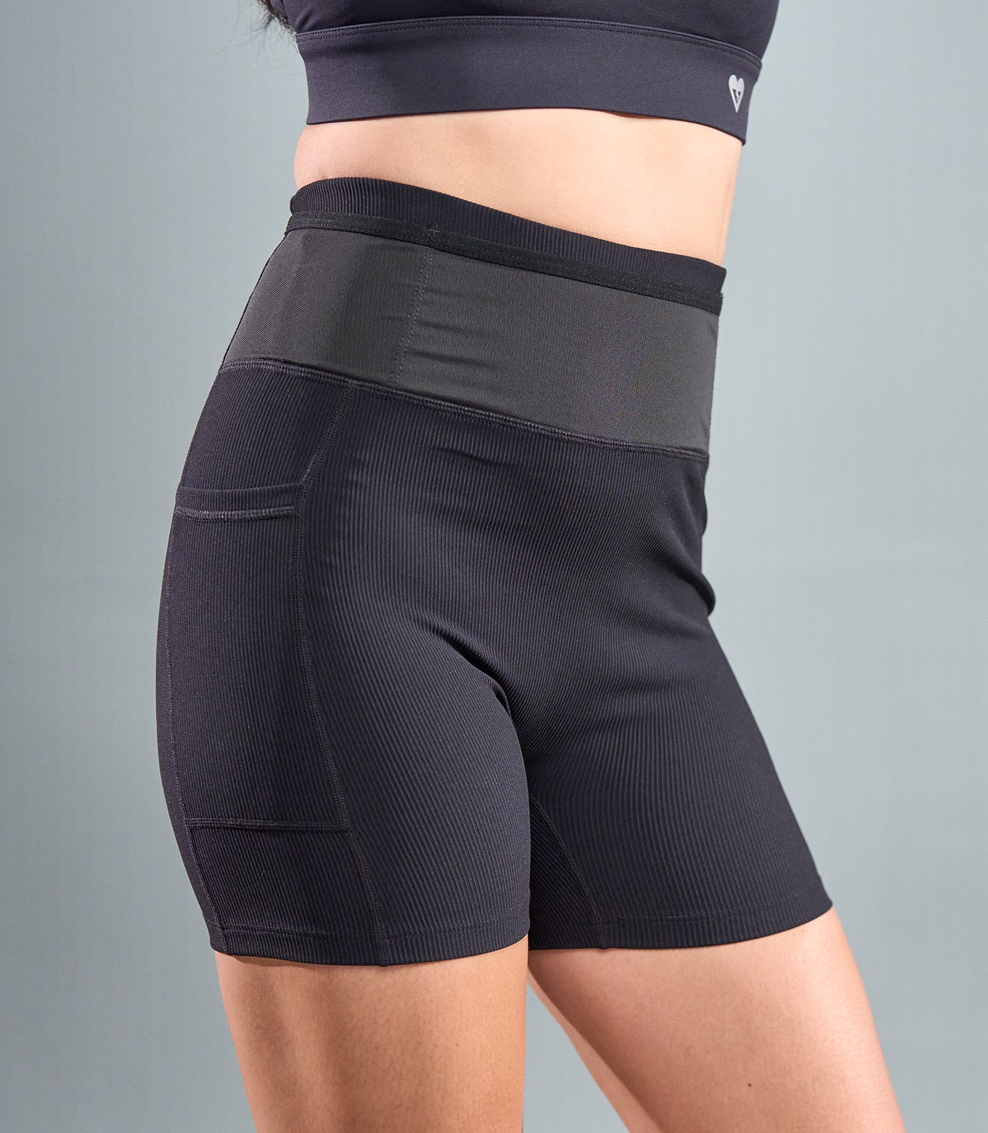 BELLA ENDURANCE SHORTS (BLACK)