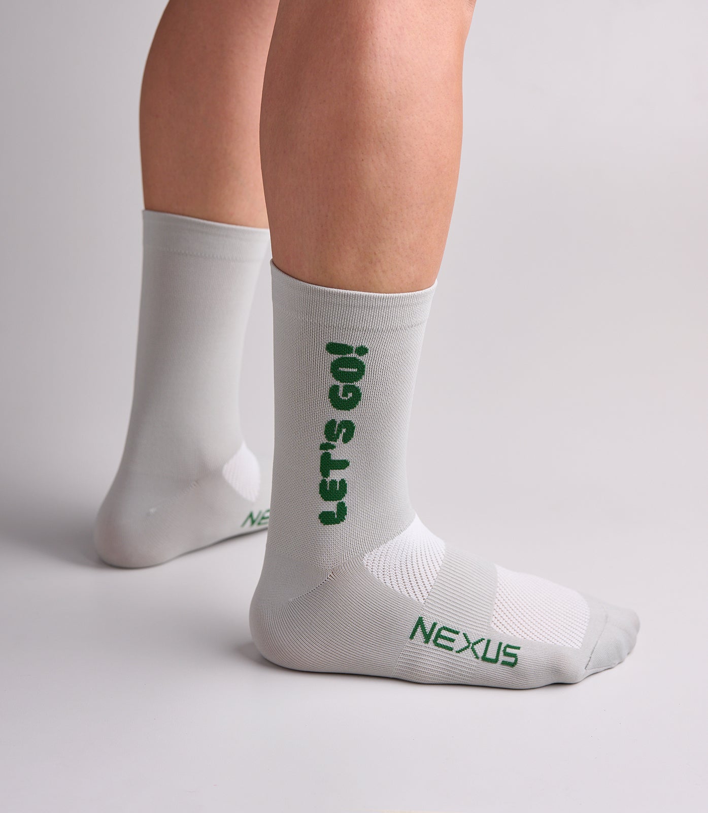 BOOST (LIGHT GRAY) NEXUS SOCKS