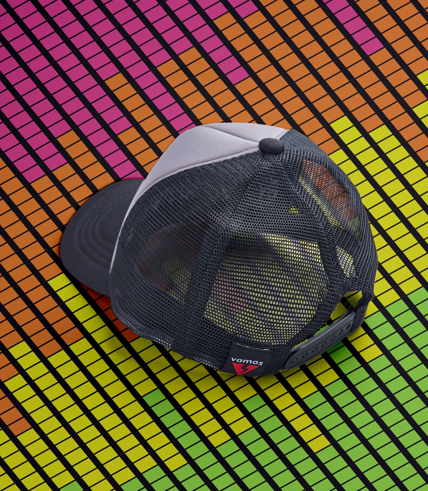 EARGASM (BLACK/GRAY) BNO TRUCKER CAP