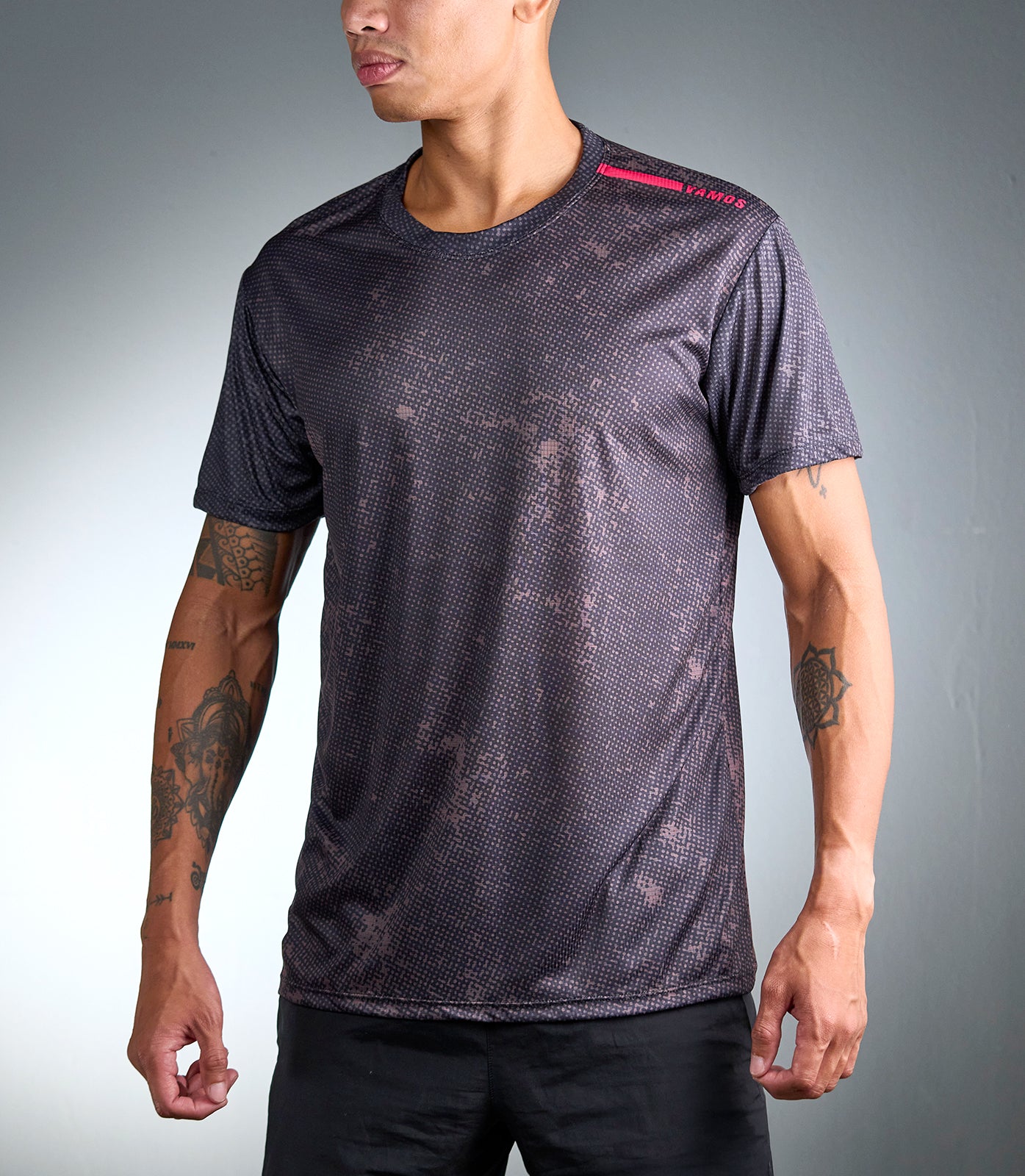 MERCURE VENGA TEE (BLACK)