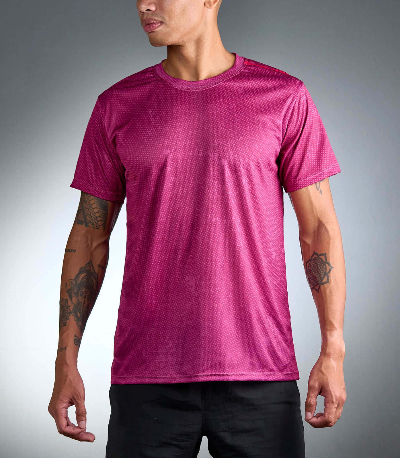 MERCURE VENGA TEE (MAGENTA)