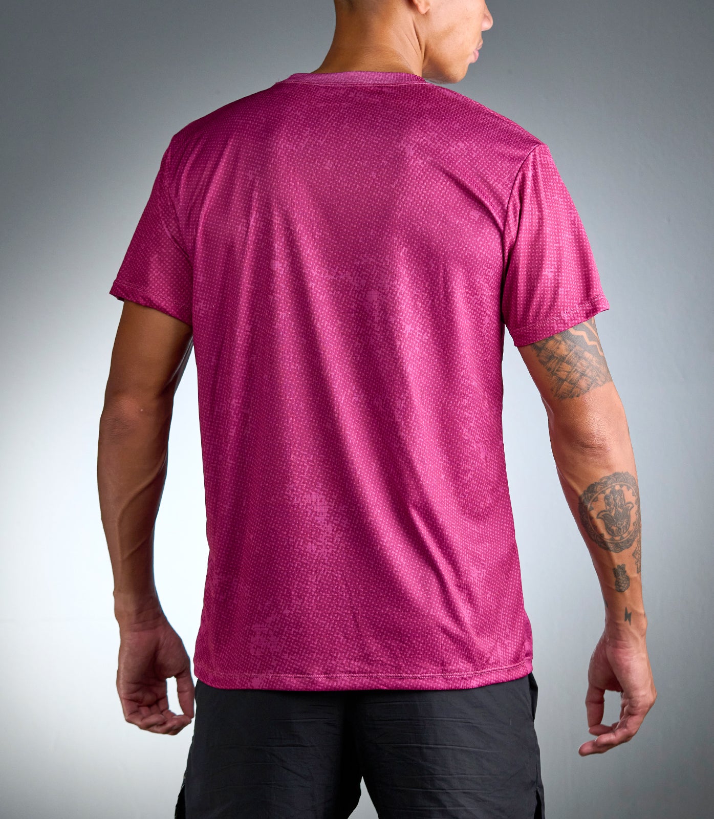 MERCURE VENGA TEE (MAGENTA)