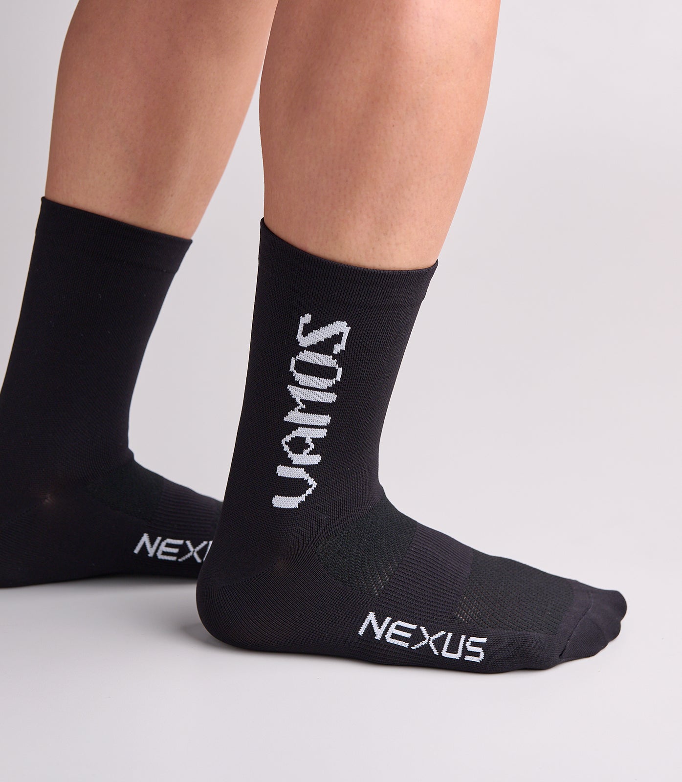 PIXEL (BLACK) NEXUS SOCKS