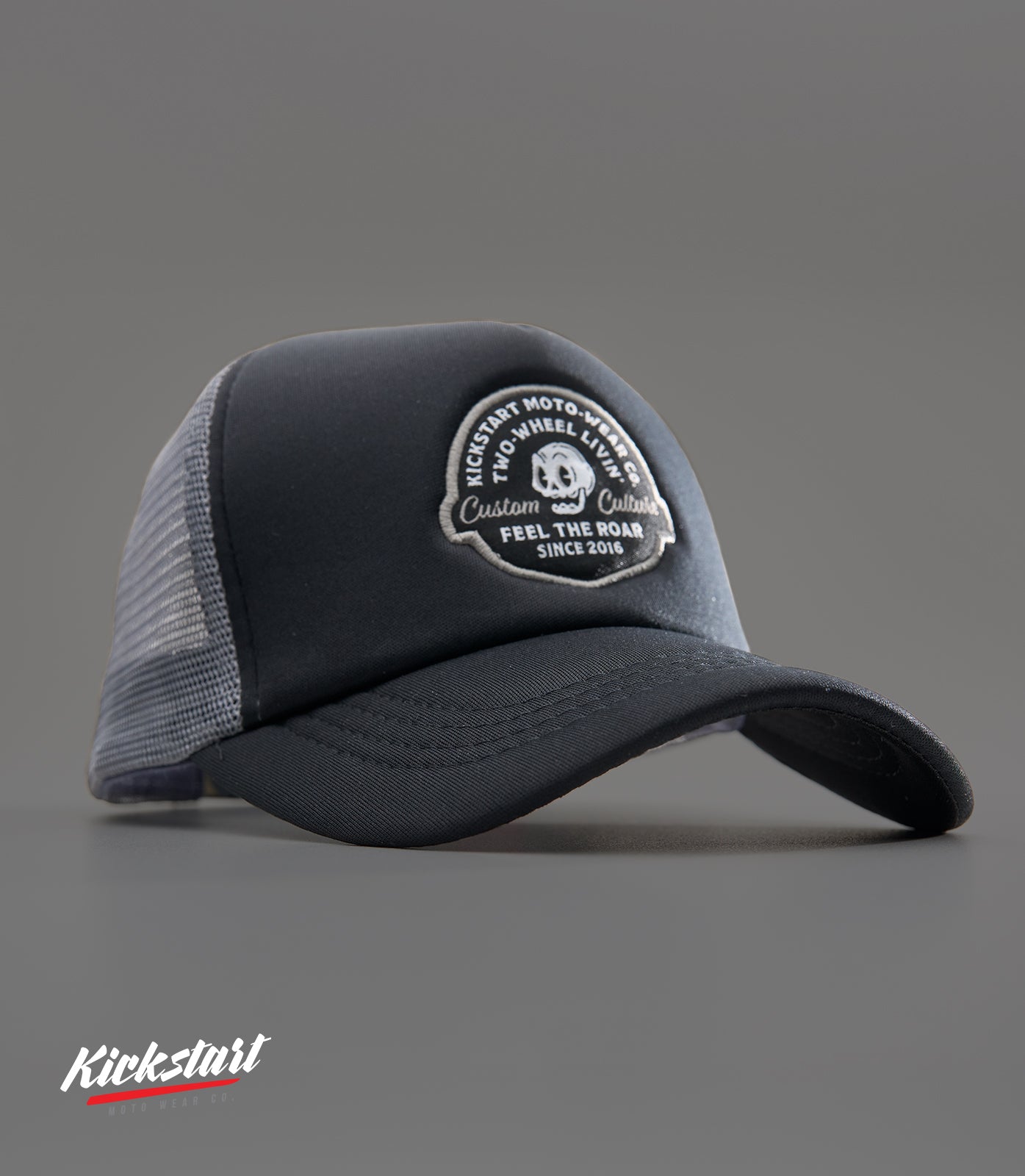 THROTTLE (BLACK/GRAY) TRUCKER CAP