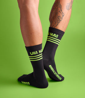 UNA MAS (BLACK) NEXUS SOCKS