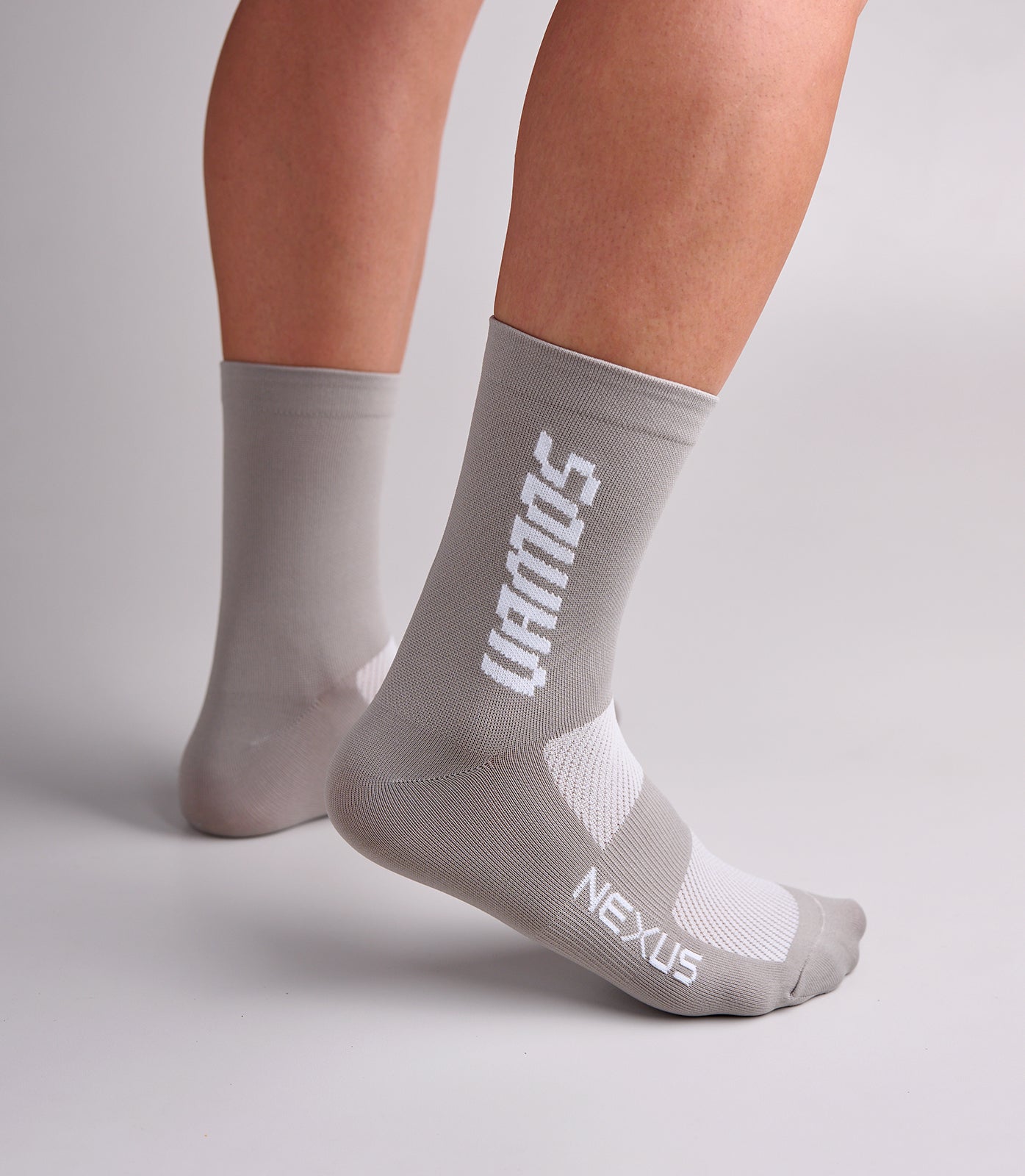 VELOCITY (DARK GRAY) NEXUS SOCKS