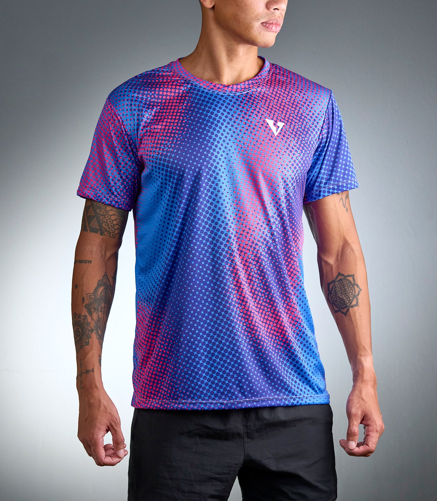 YIANNIS VENGA TEE (BLUE/MAGENTA)